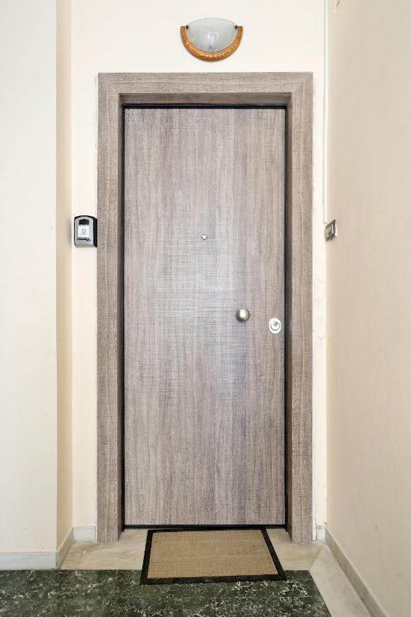 Glyfada Breeze Apartments Atenas Exterior foto